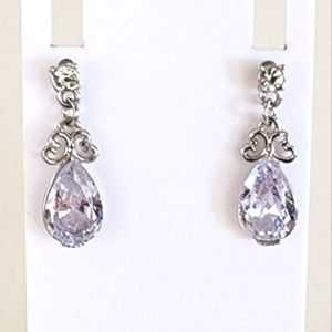 💎 Gem Pear Drop Earrings